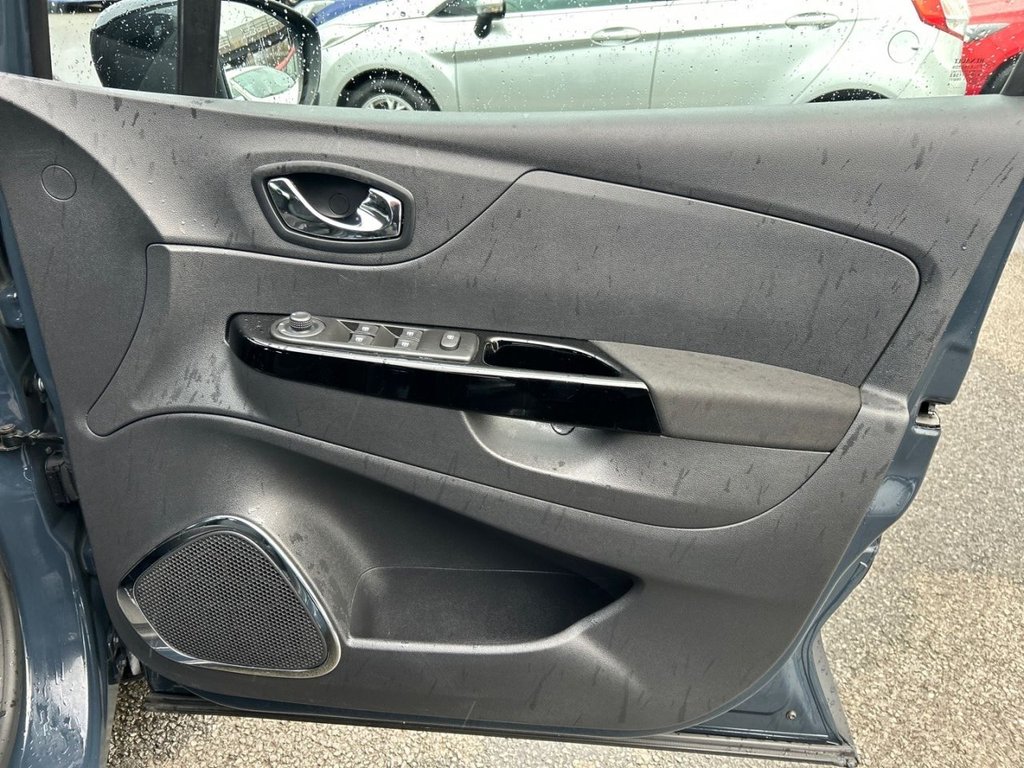 Used Renault Captur 2016 for sale - 77397256: Photo 23