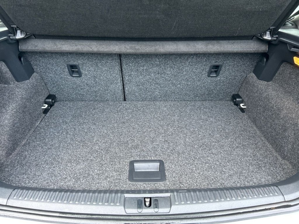 Used Volkswagen Polo 2014 for sale - 77187988: Photo 29