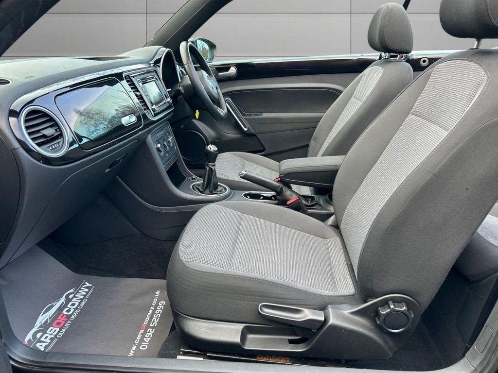 Used Volkswagen Beetle 2013 for sale - 77188573: Photo 14