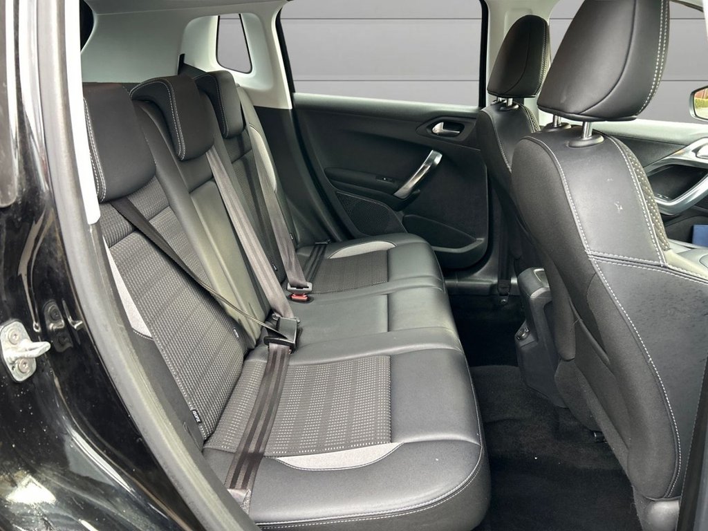 Used Peugeot 2008 2016 for sale - 76509759: Photo 17