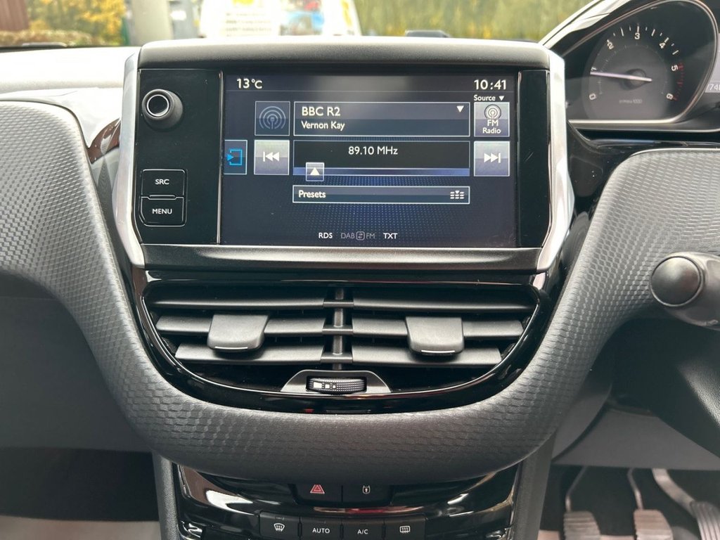 Used Peugeot 2008 2016 for sale - 76509759: Photo 22