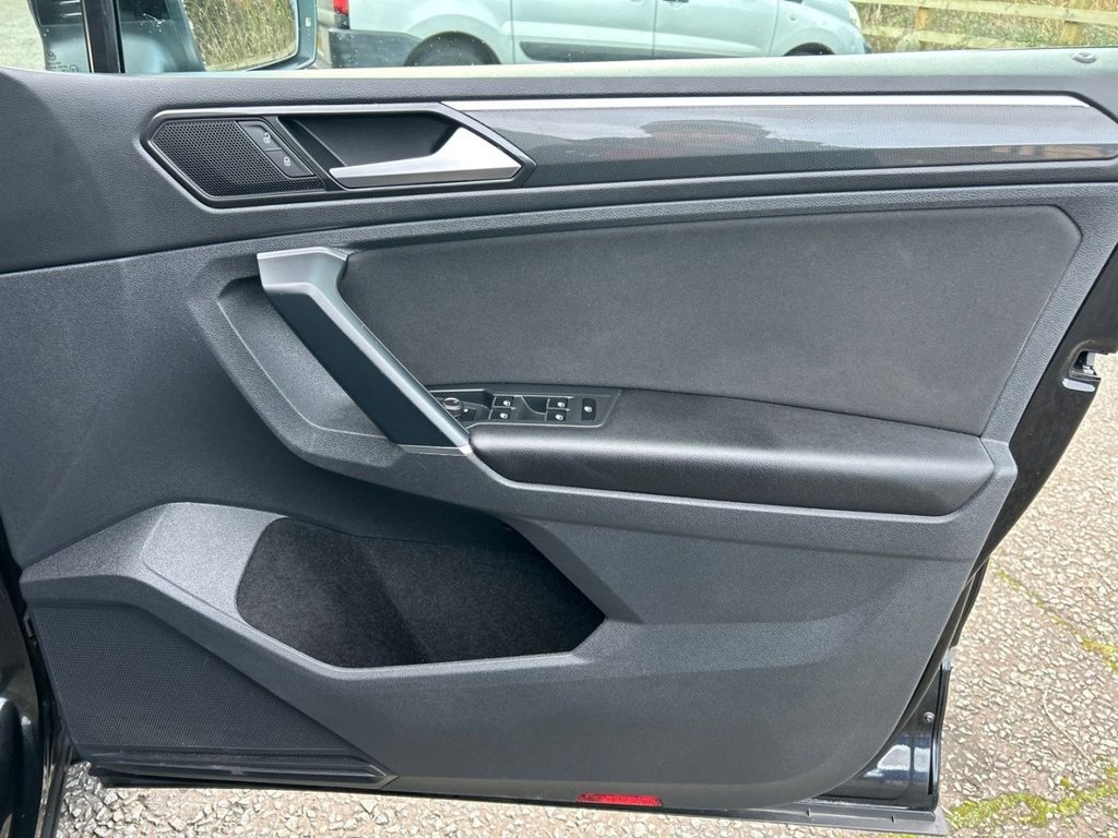 Used Volkswagen Tiguan 2017 for sale - 77088906: Photo 27