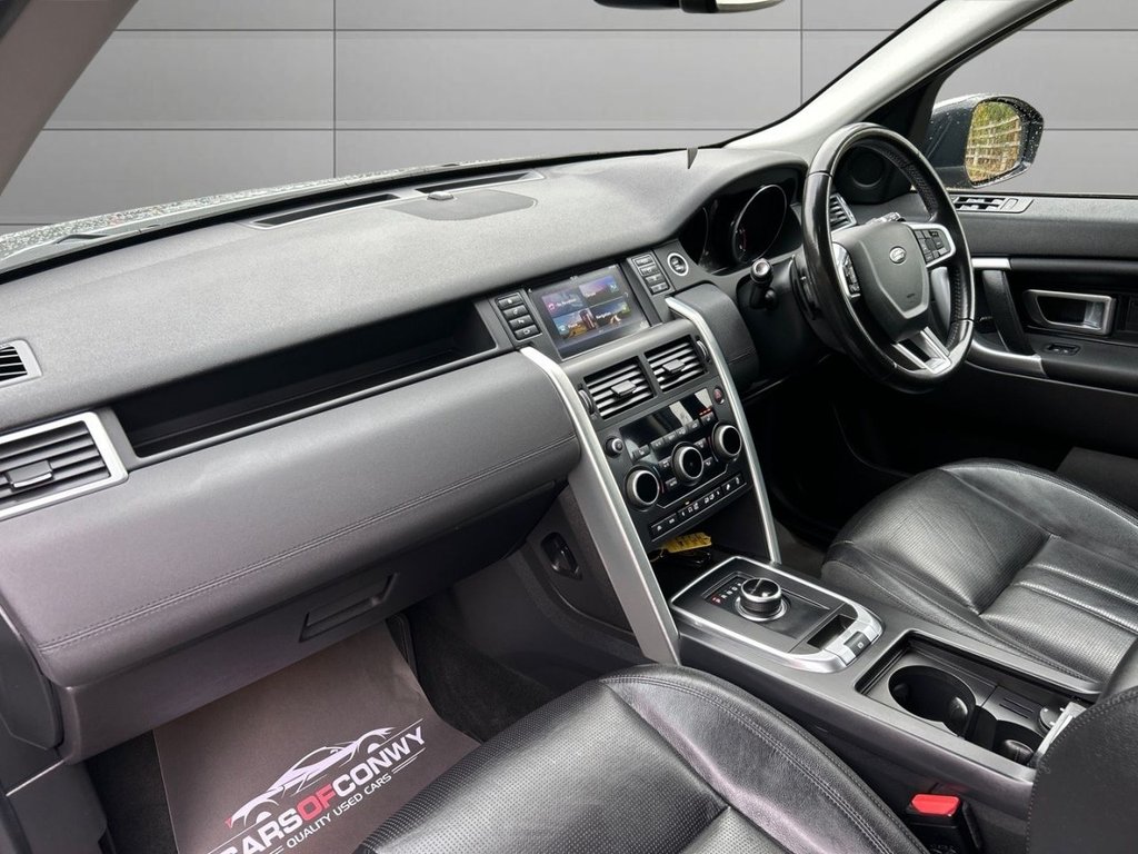 Used Land Rover Discovery Sport 2017 for sale - 76313255: Photo 14
