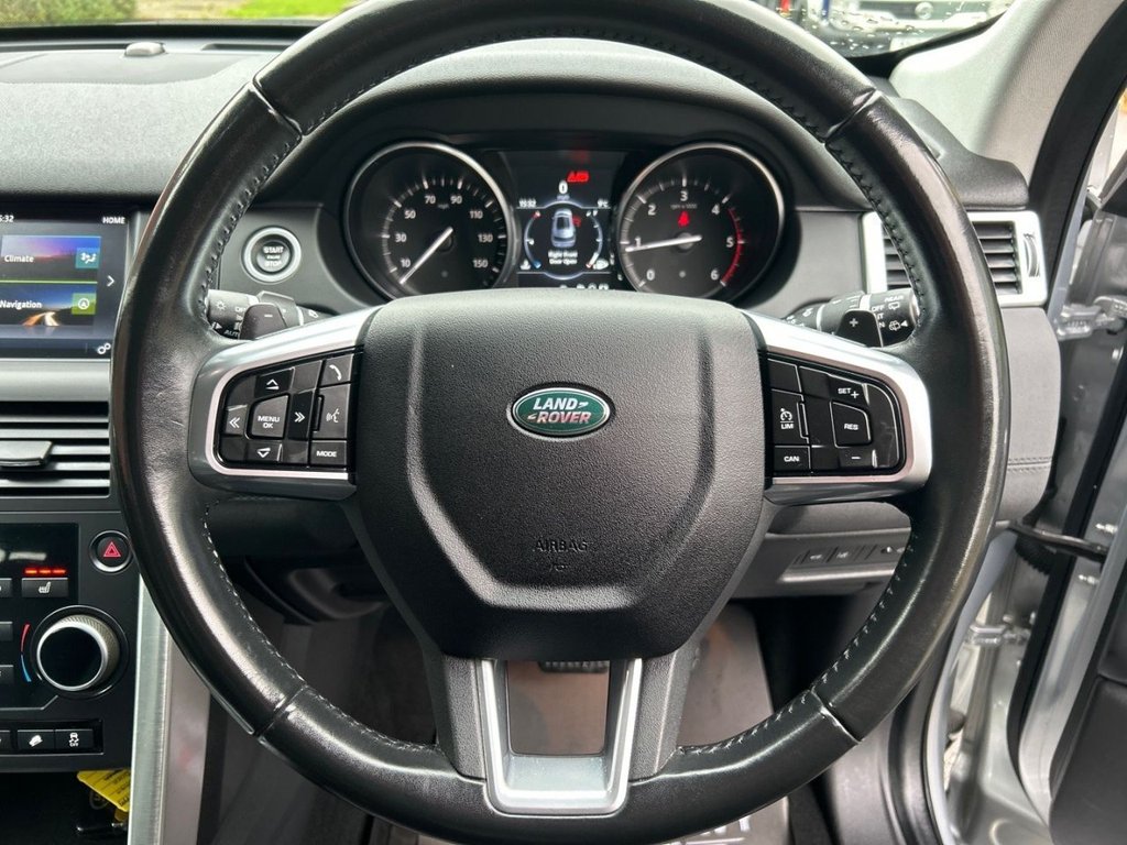 Used Land Rover Discovery Sport 2017 for sale - 76313255: Photo 18