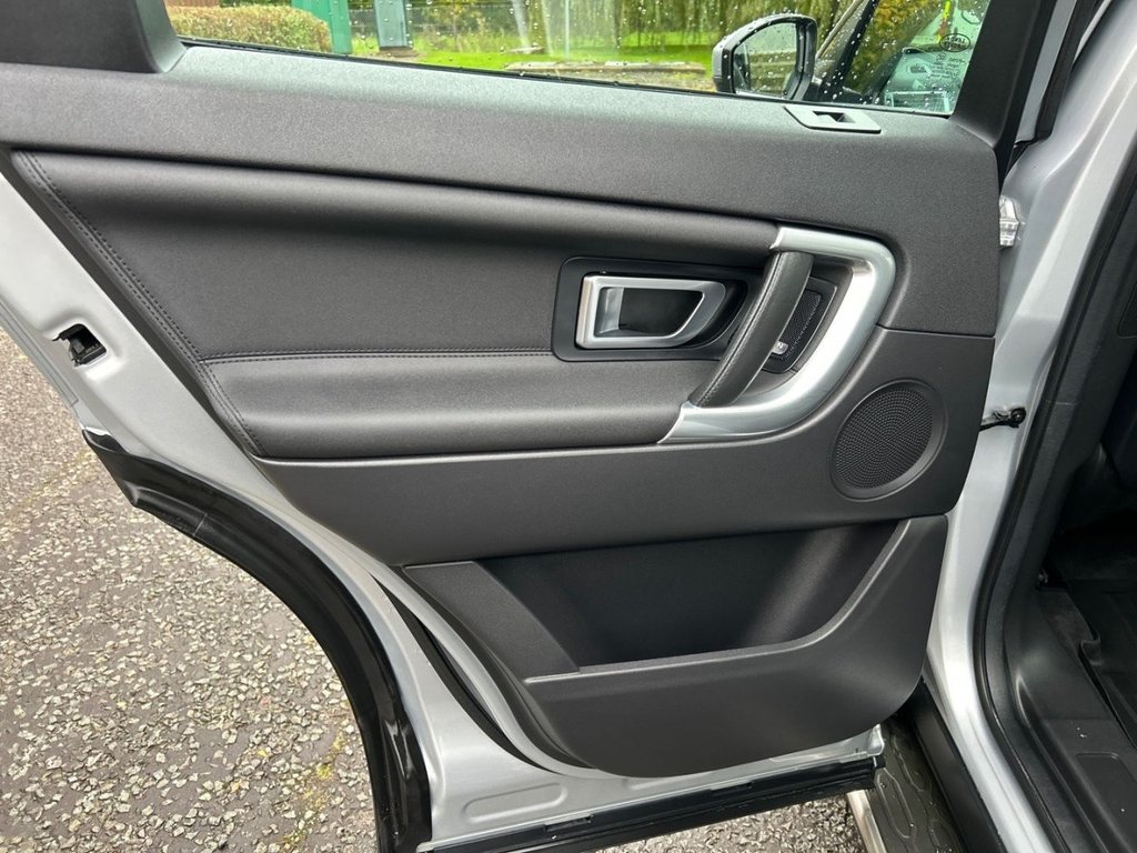 Used Land Rover Discovery Sport 2017 for sale - 76313255: Photo 28