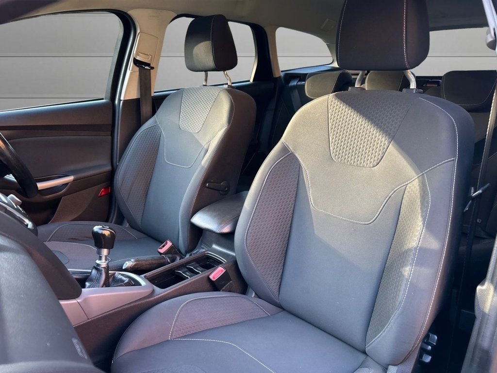 Used Ford Focus 2017 for sale - 76223843: Photo 13