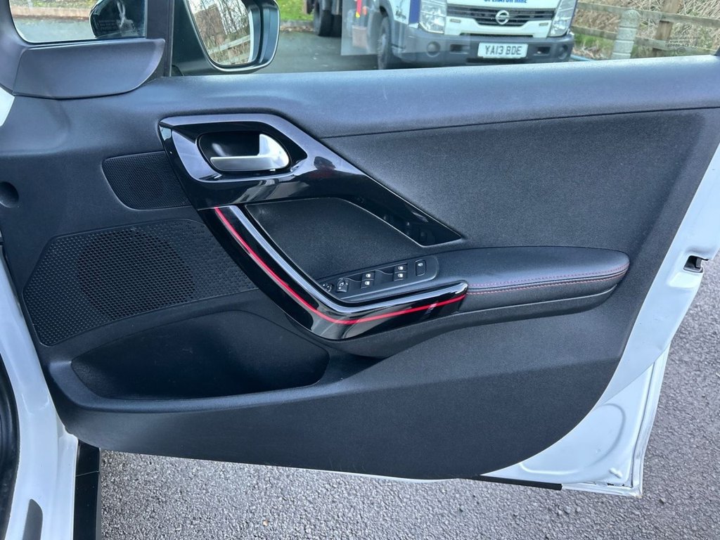 Used Peugeot 2008 2017 for sale - 76768320: Photo 26