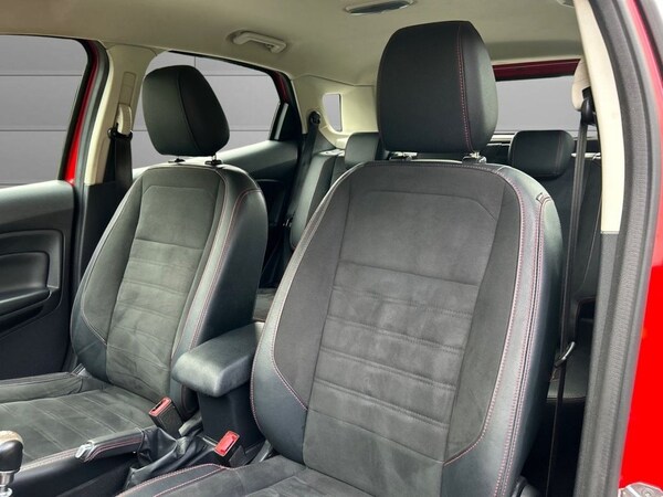 Used Ford Ecosport 2018 for sale - 75680966: Photo 13