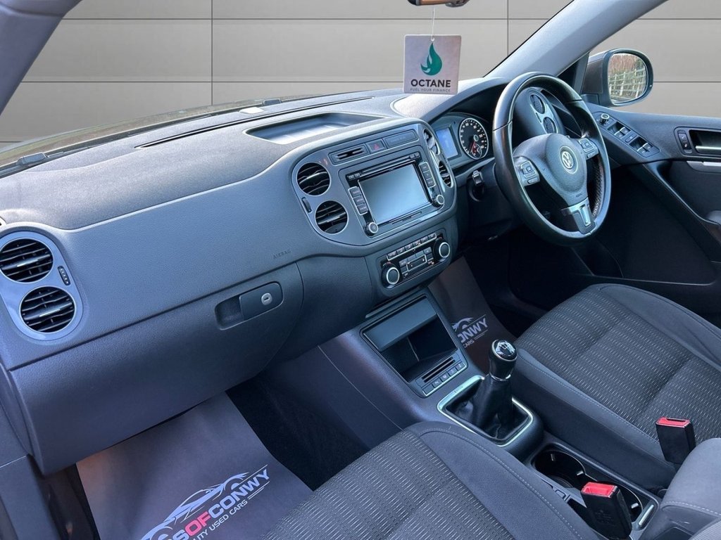 Used Volkswagen Tiguan 2011 for sale - 77145601: Photo 14