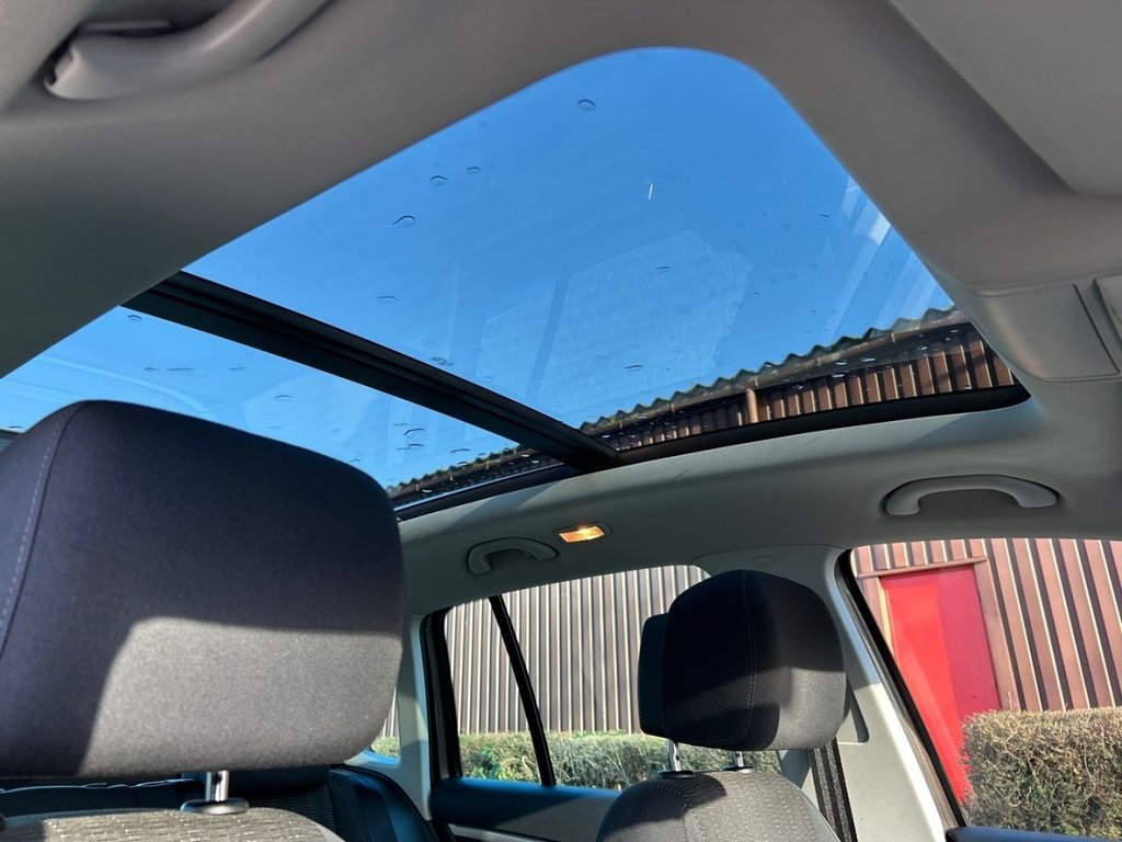 Used Volkswagen Tiguan 2011 for sale - 77145601: Photo 24