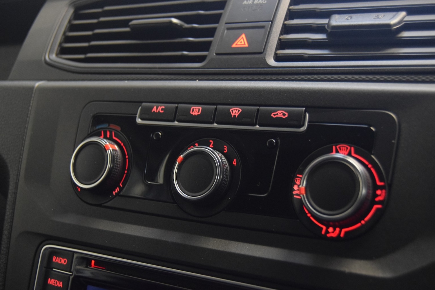 Used Volkswagen Caddy 2017 for sale - 76268511: Photo 25