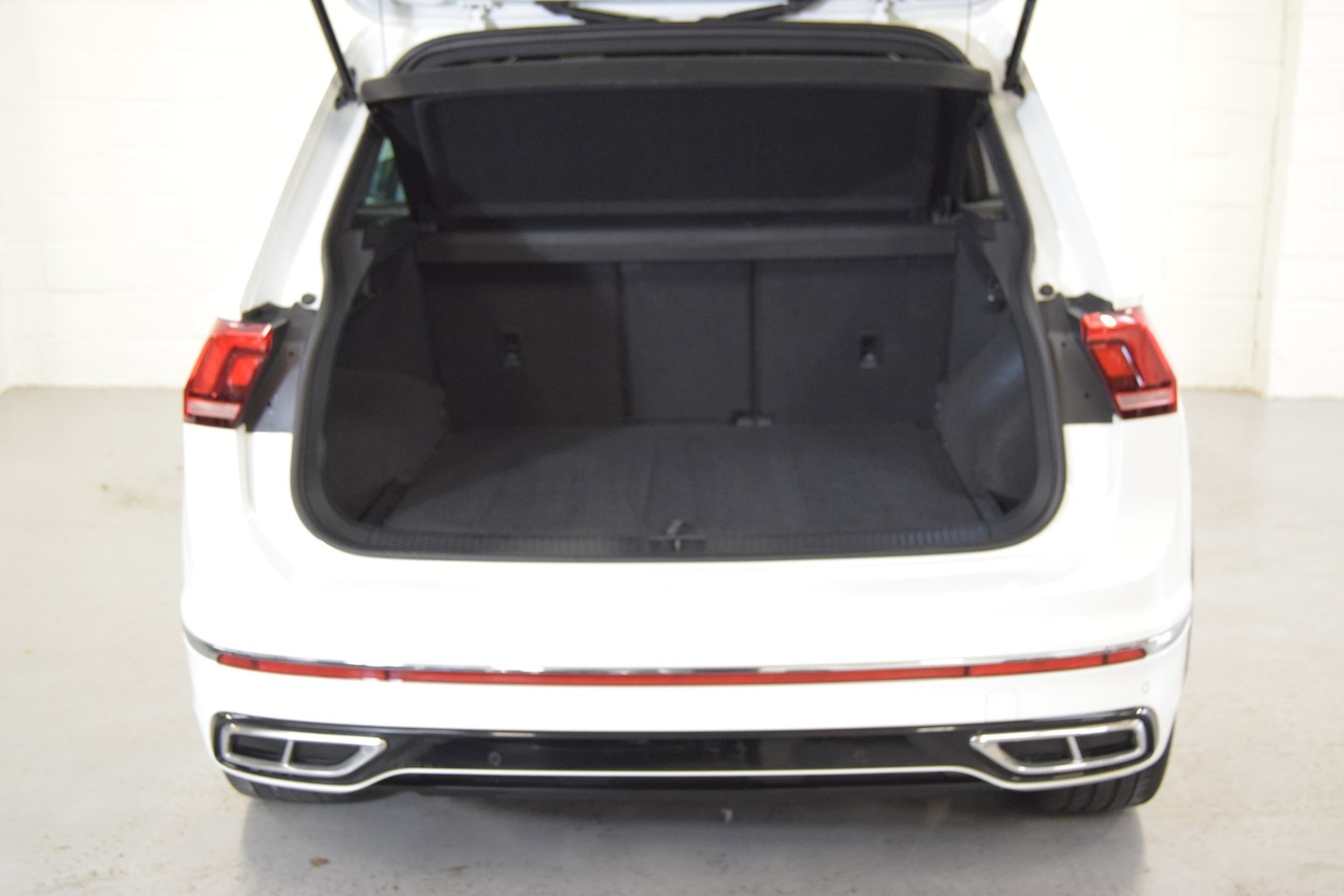 Used Volkswagen Tiguan 2023 for sale - 76334725: Photo 5