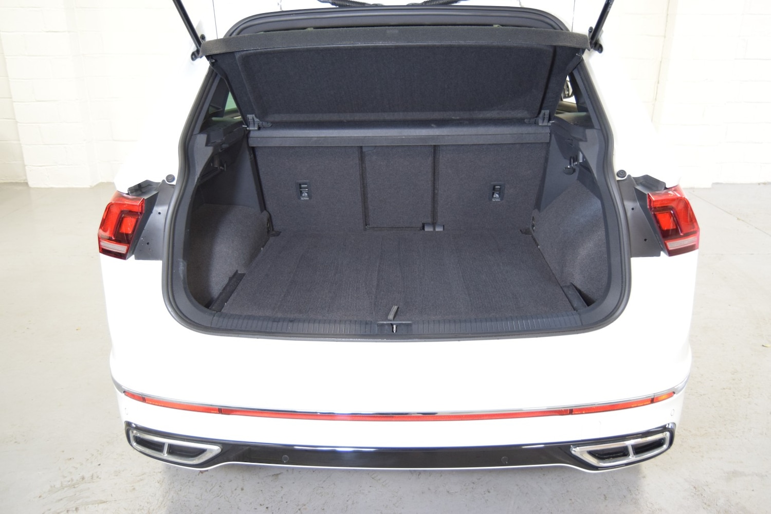 Used Volkswagen Tiguan 2023 for sale - 76334725: Photo 6
