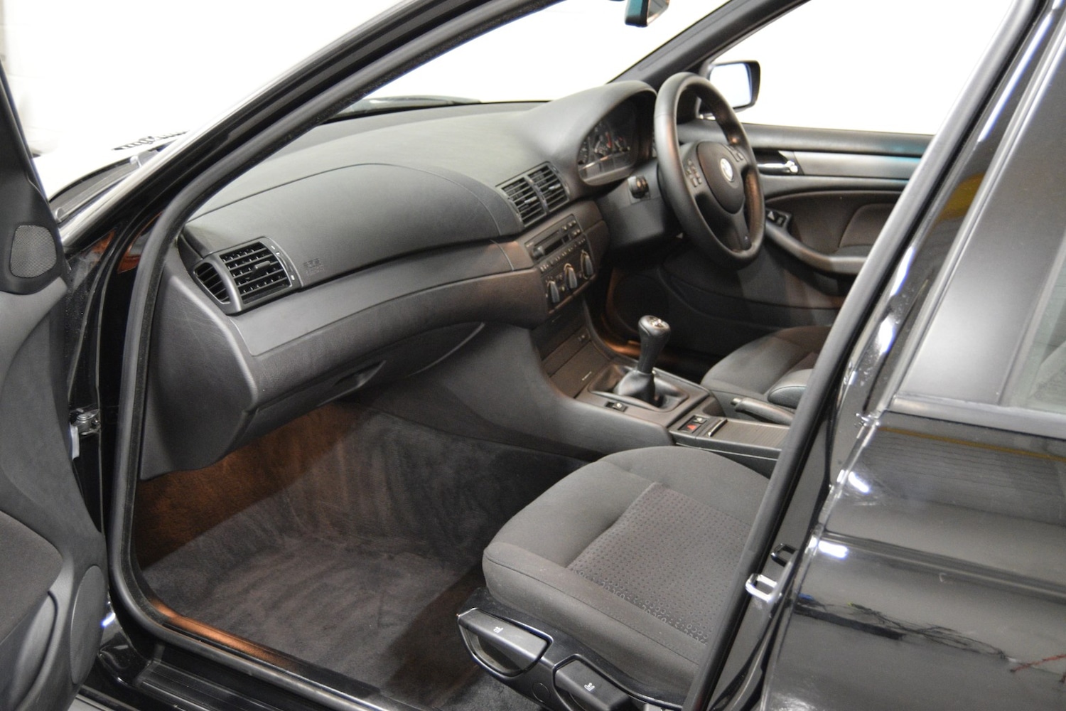 Used BMW 3 Series 2005 for sale - 76877621: Photo 23