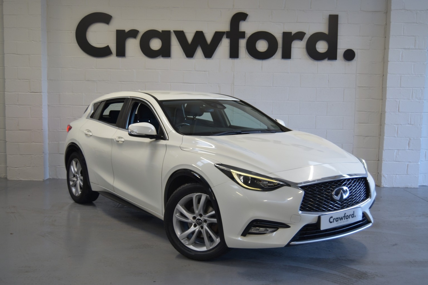 Used Infiniti Q30 2017 for sale - 76407466: Photo 1