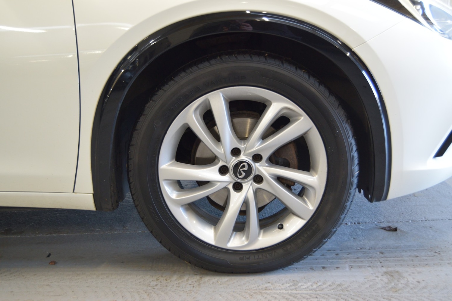 Used Infiniti Q30 2017 for sale - 76407466: Photo 13