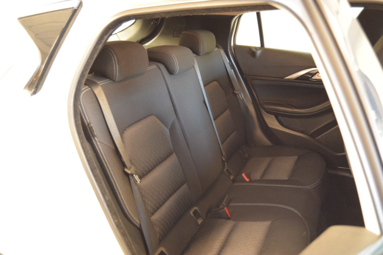 Used Infiniti Q30 2017 for sale - 76407466: Photo 24