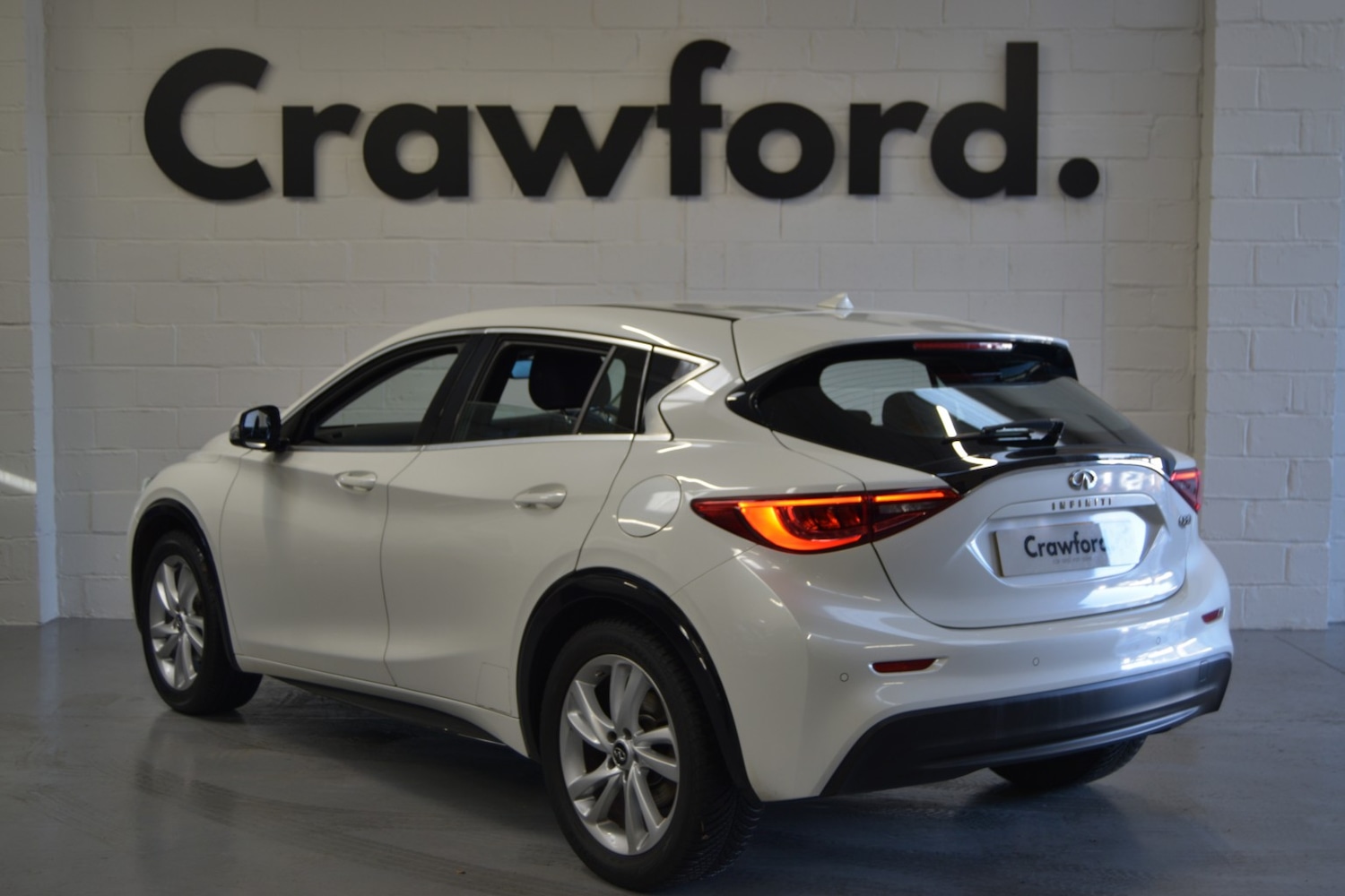 Used Infiniti Q30 2017 for sale - 76407466: Photo 6