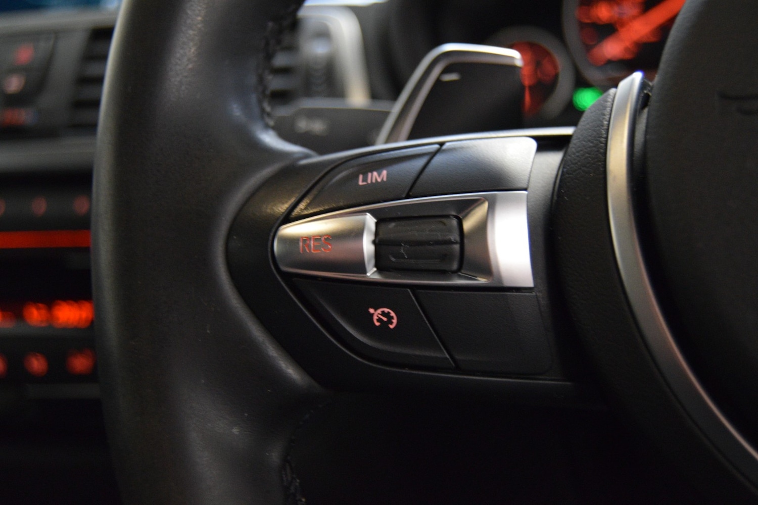 Used BMW 3 Series 2017 for sale - 77154398: Photo 22