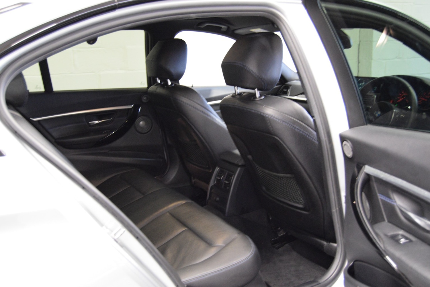 Used BMW 3 Series 2017 for sale - 77154398: Photo 24