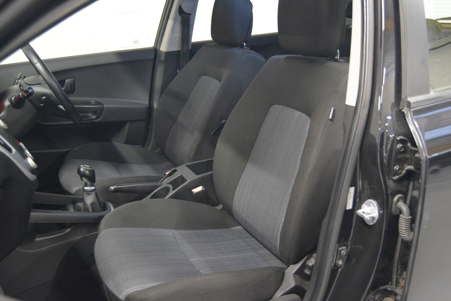 Used Kia Ceed 2013 for sale - 78182775: Photo 28