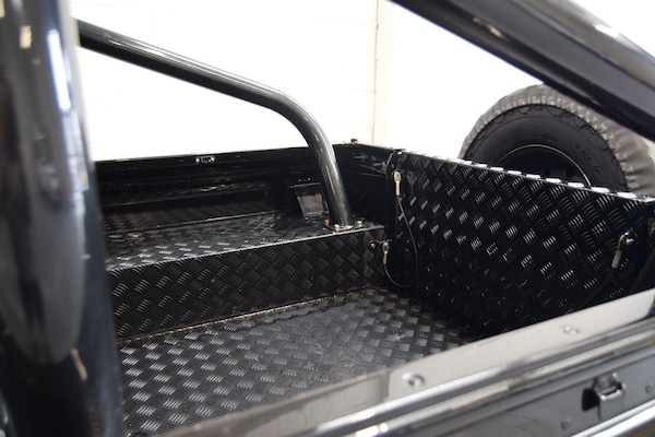 Used Land Rover Defender 90 2003 for sale - 75555842: Photo 15
