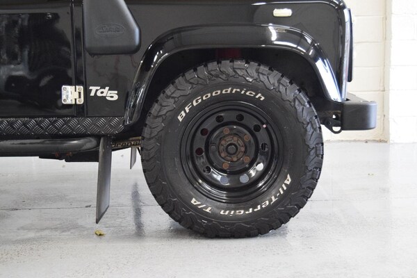 Used Land Rover Defender 90 2003 for sale - 75555842: Photo 19