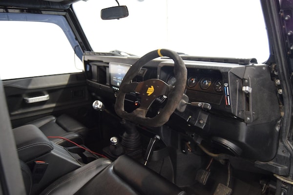 Used Land Rover Defender 90 2003 for sale - 75555842: Photo 27