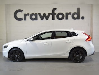 Used Volvo V40 2013 for sale - 76476968: Photo