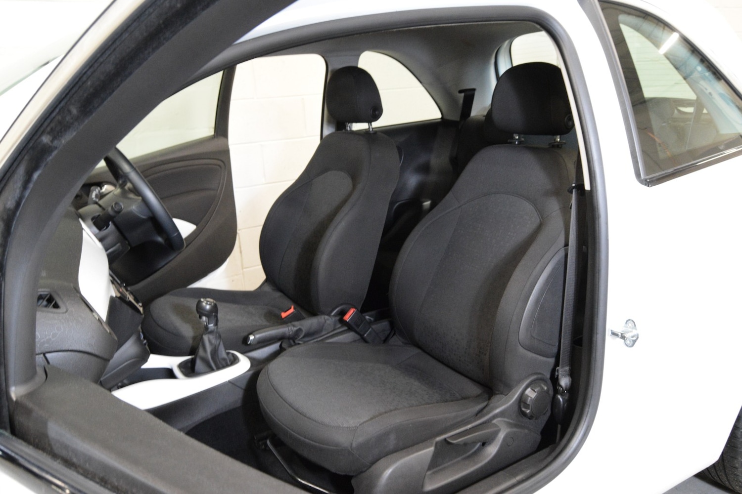 Used Vauxhall ADAM 2014 for sale - 77662221: Photo 16