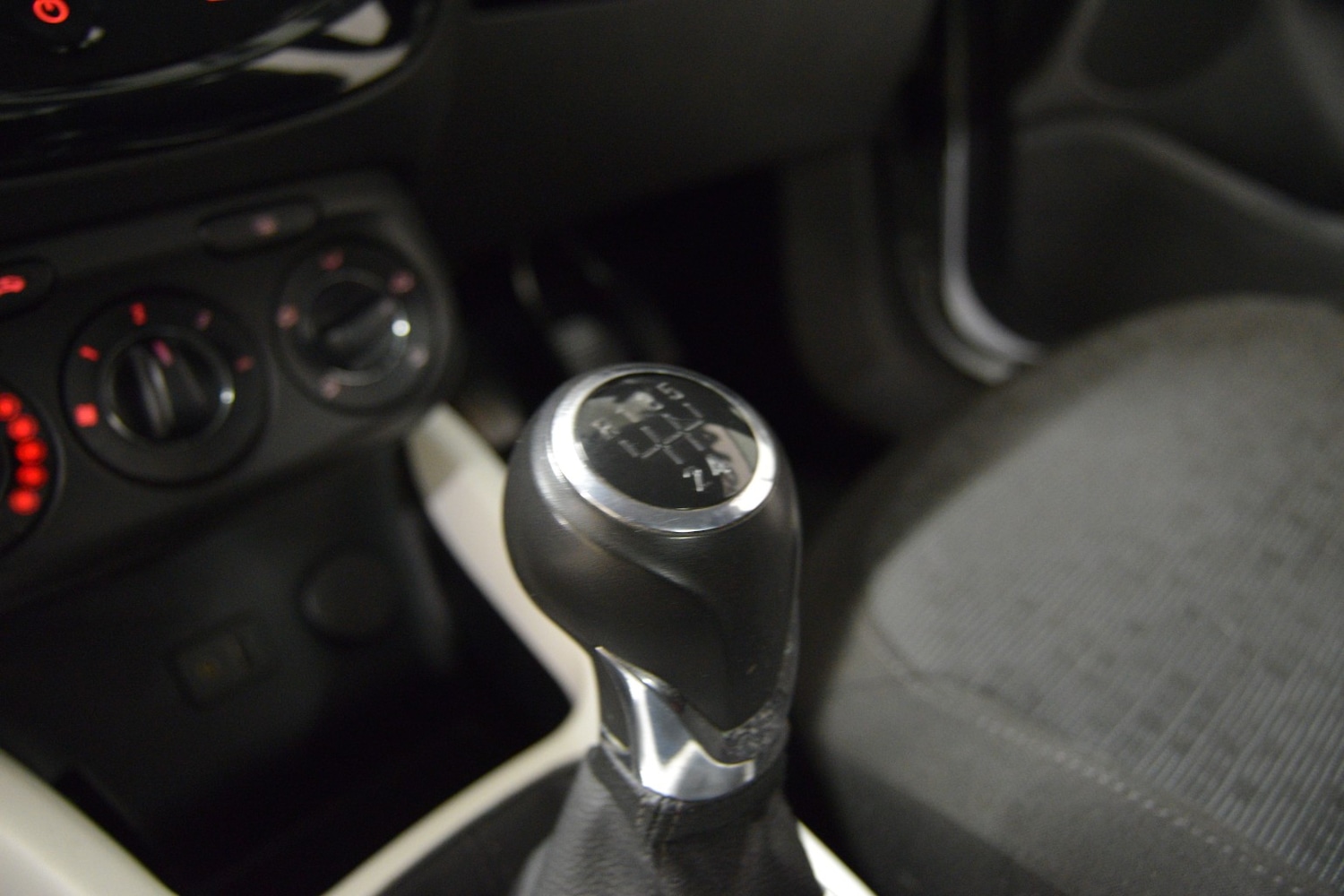 Used Vauxhall ADAM 2014 for sale - 77662221: Photo 19