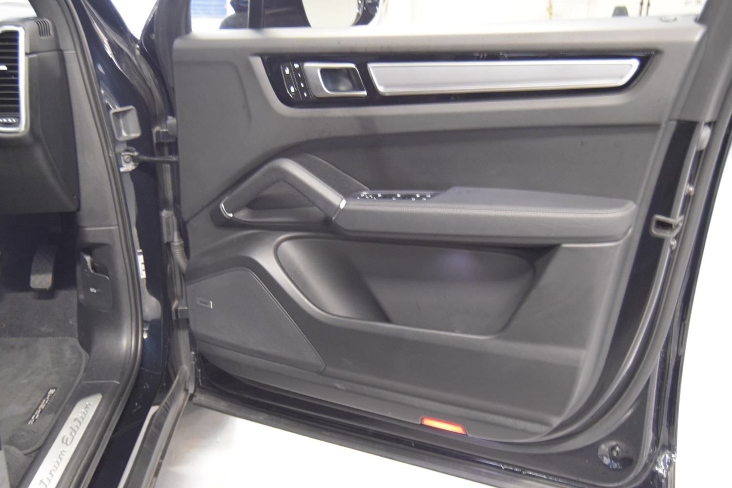 Used Porsche Cayenne 2022 for sale - 76149363: Photo 25