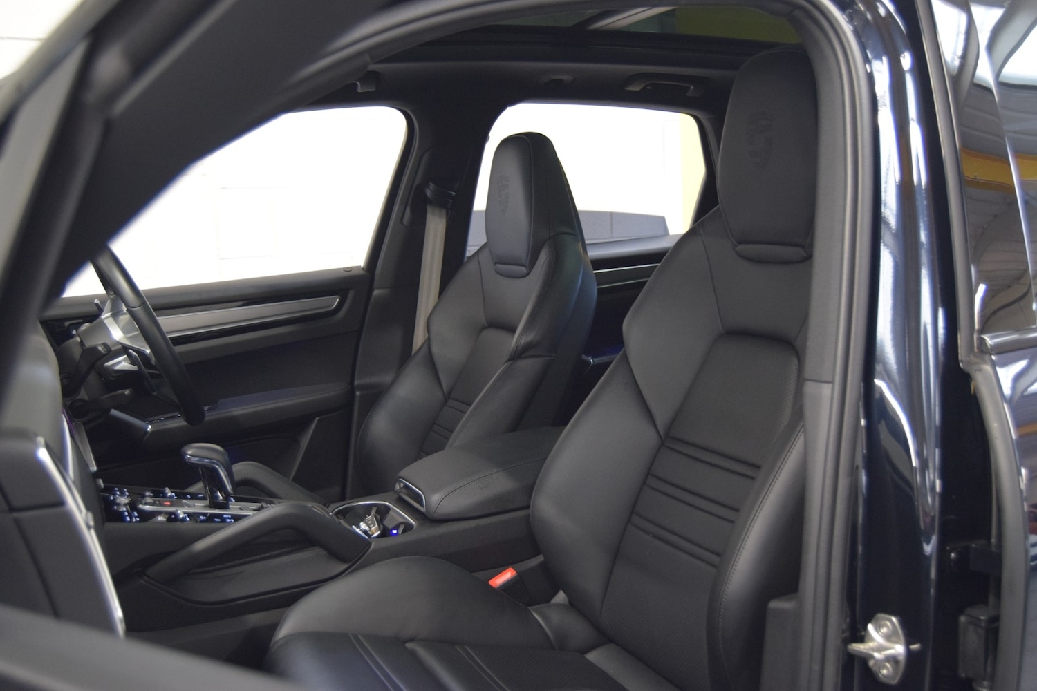 Used Porsche Cayenne 2022 for sale - 76149363: Photo 26