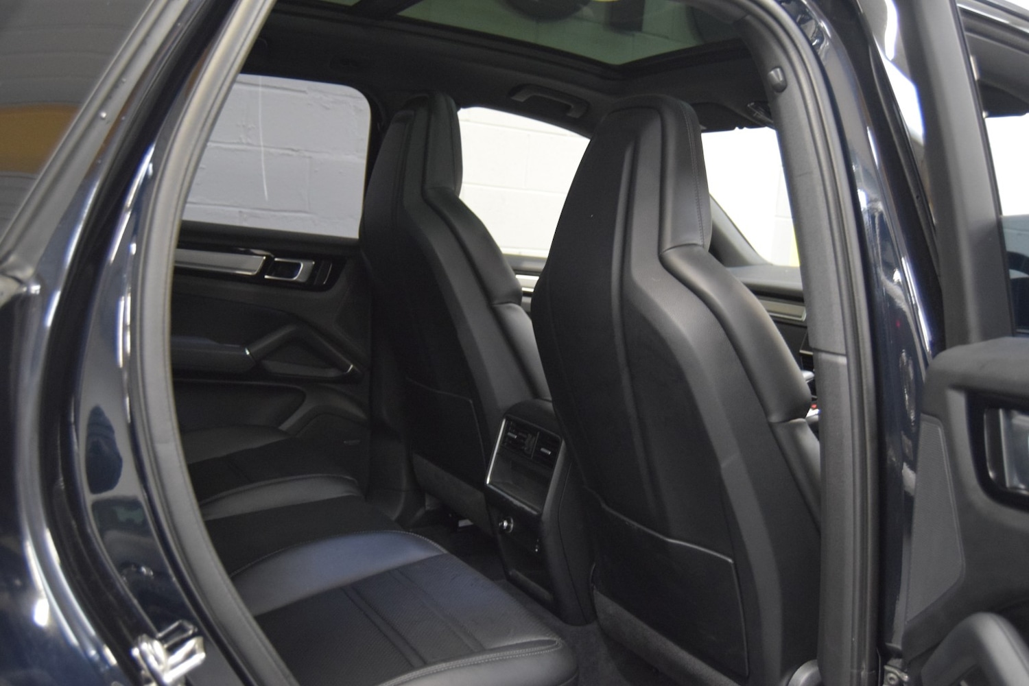 Used Porsche Cayenne 2022 for sale - 76149363: Photo 32