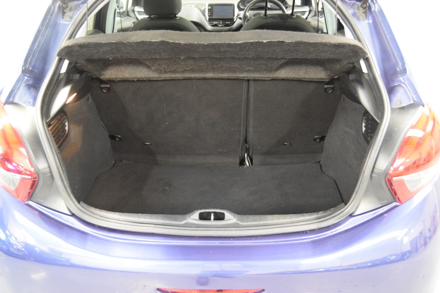 Used Peugeot 208 2018 for sale - 77465819: Photo 18