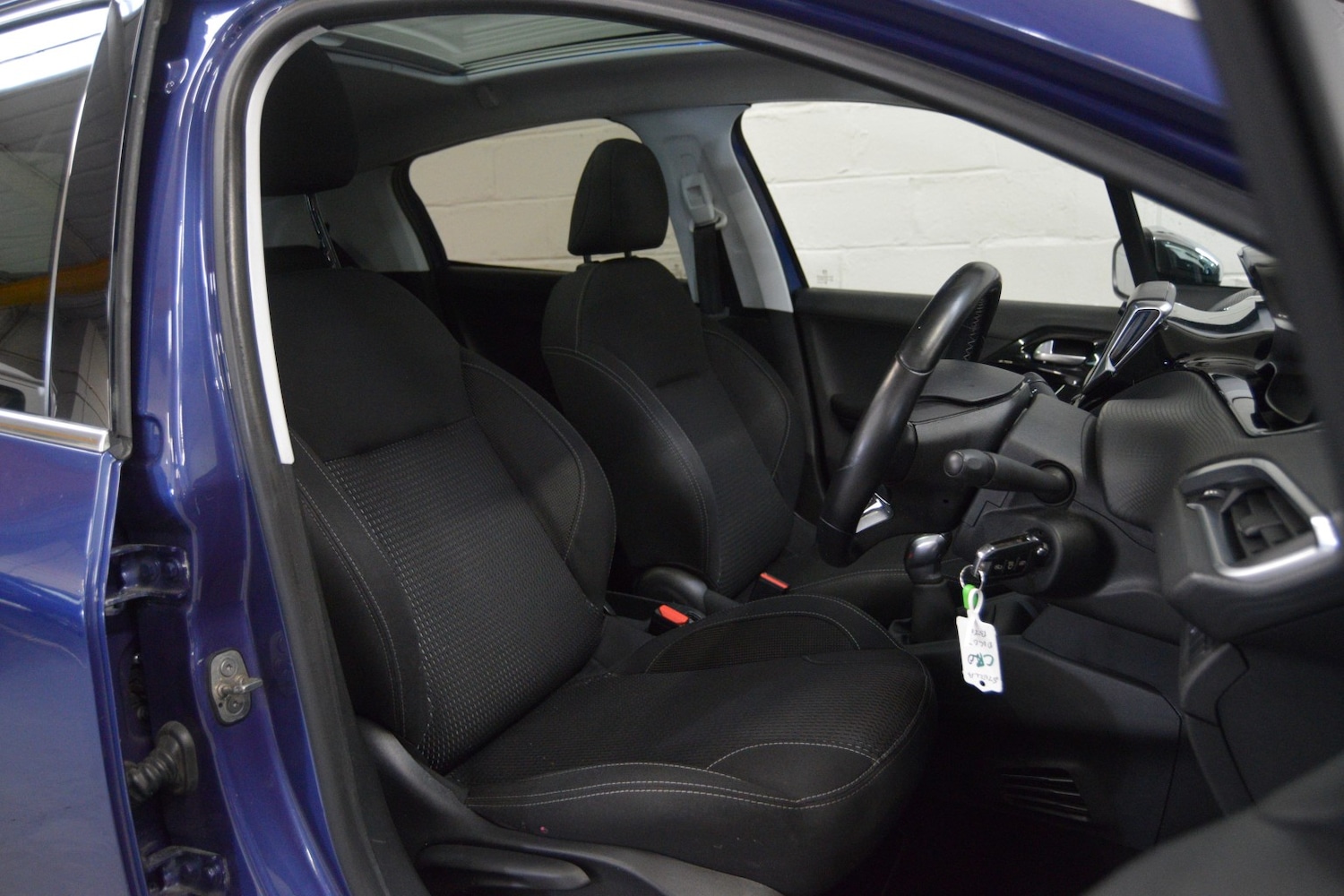 Used Peugeot 208 2018 for sale - 77465819: Photo 20