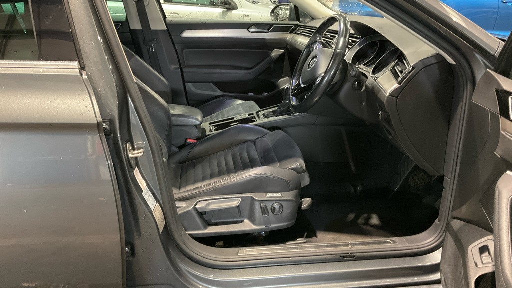 Used Volkswagen Passat 2016 for sale - 76769678: Photo 9