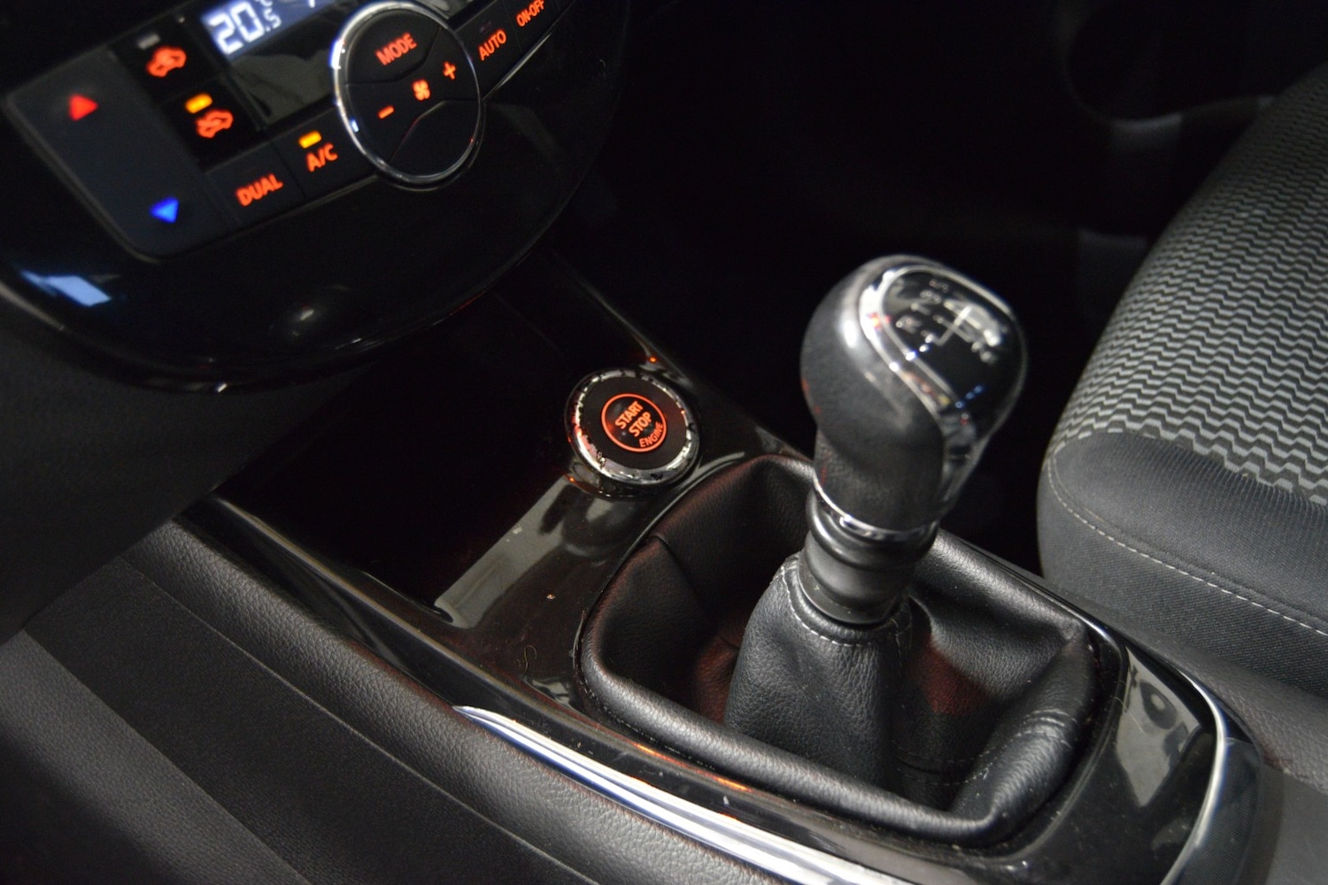 Used Nissan Pulsar 2016 for sale - 76369372: Photo 17