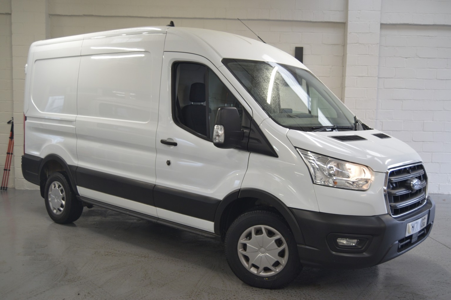 Used Ford Transit 2021 for sale - 76476937: Photo 1