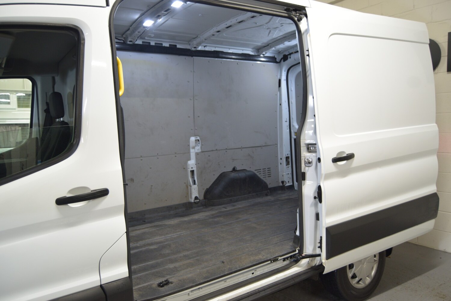 Used Ford Transit 2021 for sale - 76476937: Photo 11