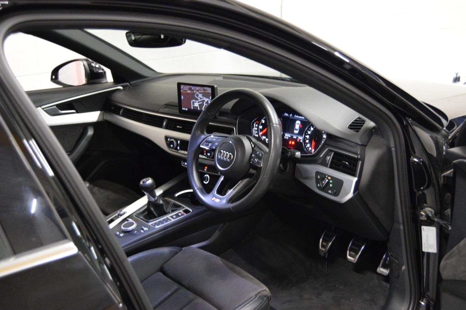 Used Audi A4 2018 for sale - 76931451: Photo 21