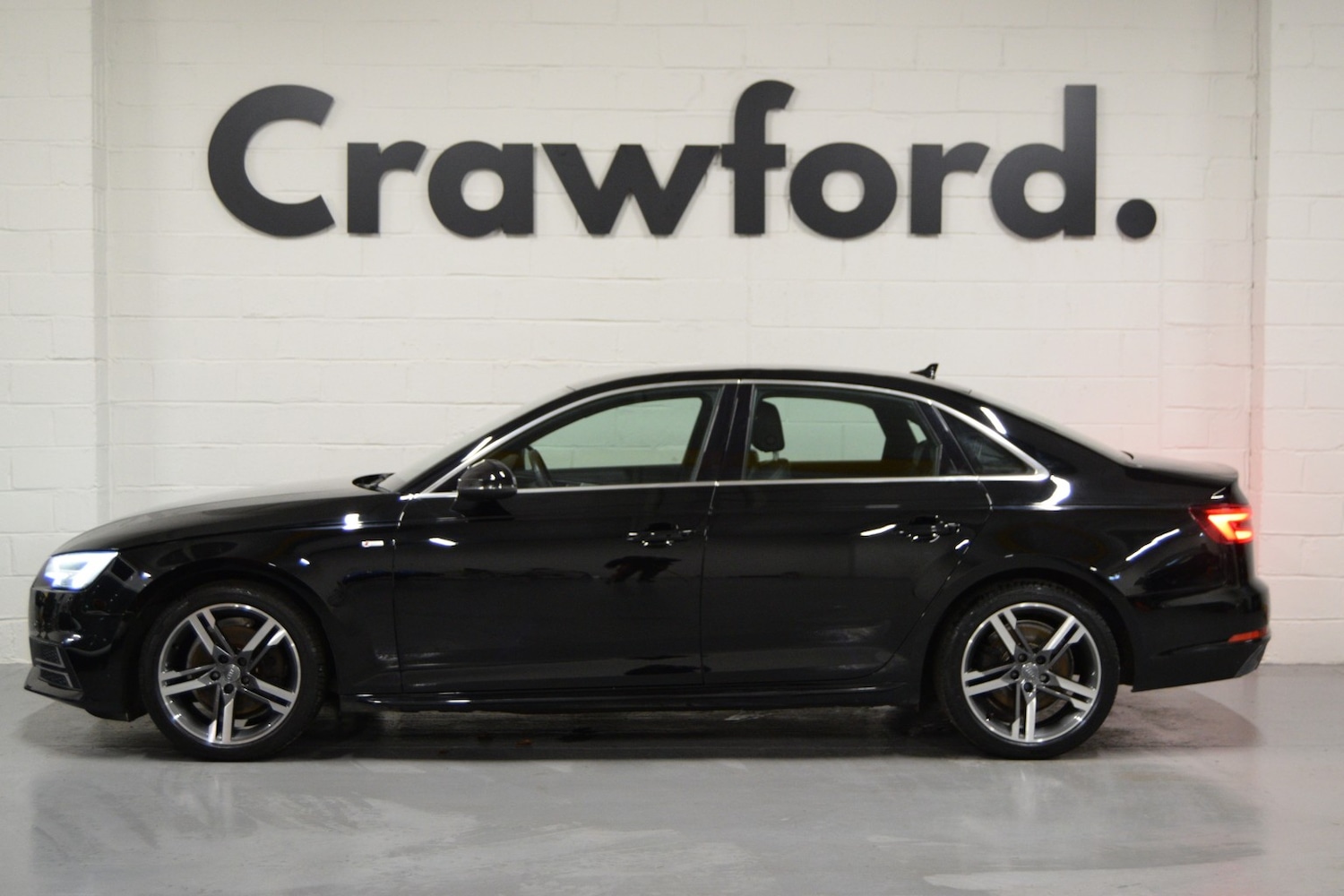 Used Audi A4 2018 for sale - 76931451: Photo 3