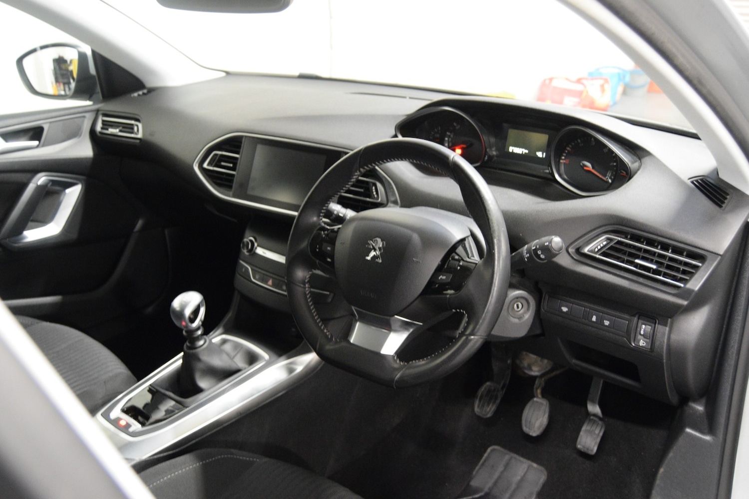 Used Peugeot 308 2015 for sale - 77303597: Photo 10