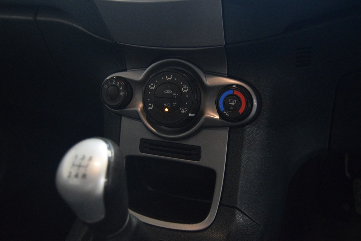 Used Ford Fiesta 2011 for sale - 77008099: Photo 23