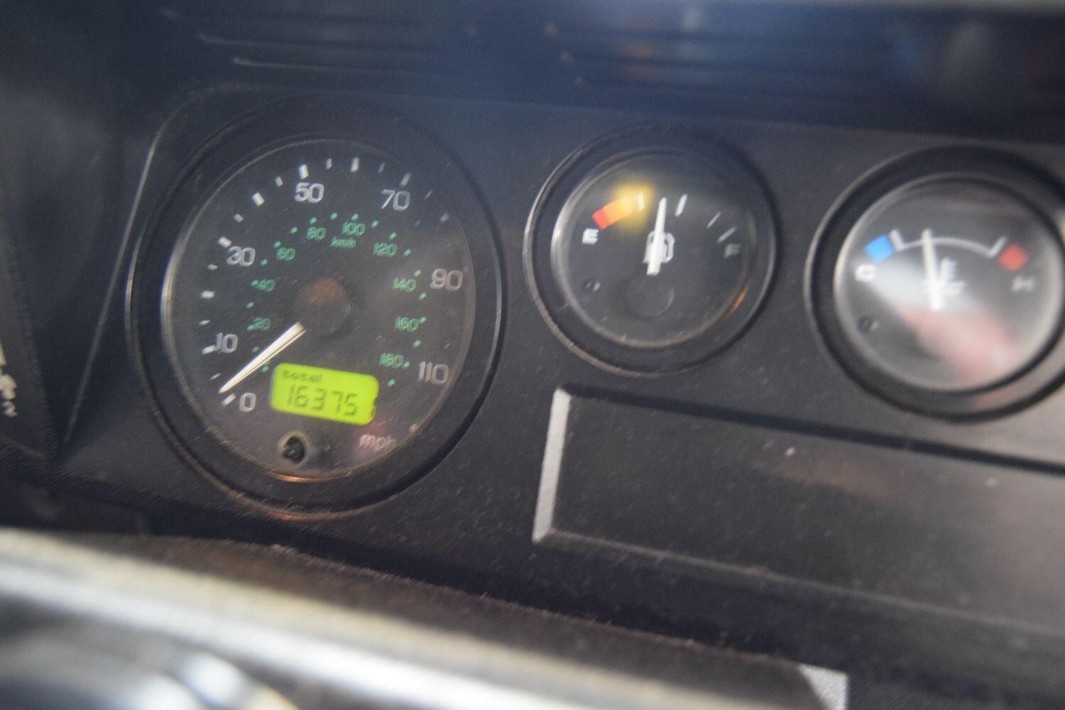 Used Land Rover Defender 2003 for sale - 77464905: Photo 28