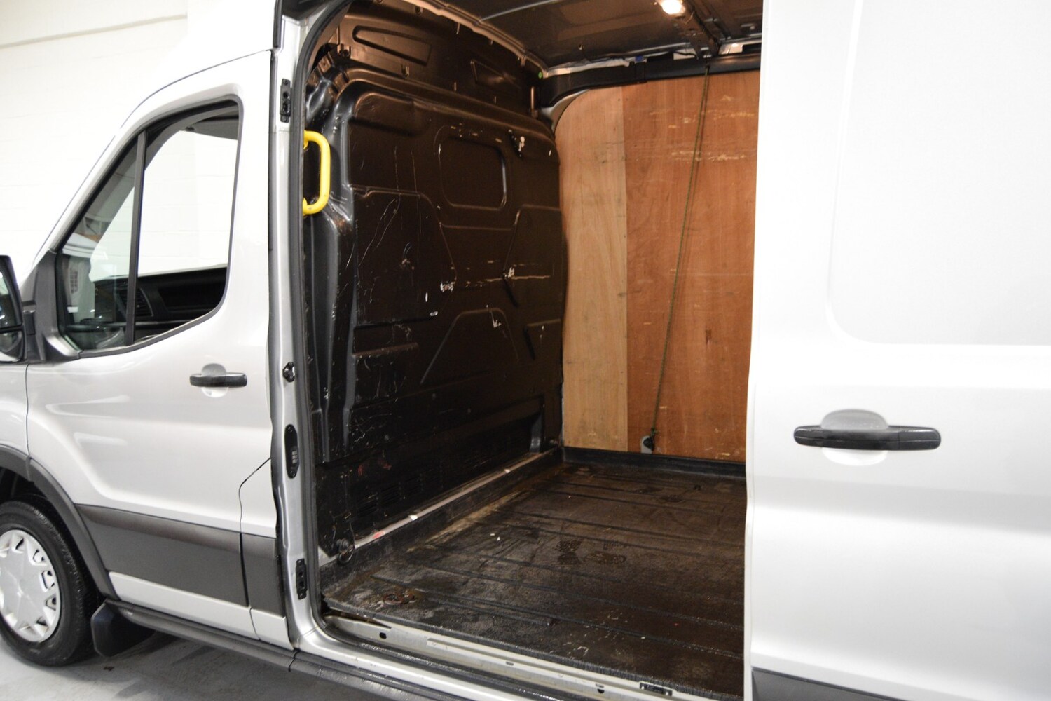 Used Ford Transit 2020 for sale - 77084272: Photo 17