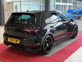Used Volkswagen Golf 2016 for sale - 79394780: Photo