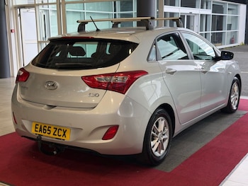 Used Hyundai i30 2015 for sale - 79493740: Photo