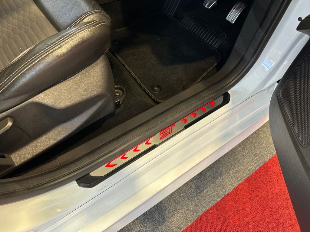 Used Ford Focus 2017 for sale - 78180920: Photo 18