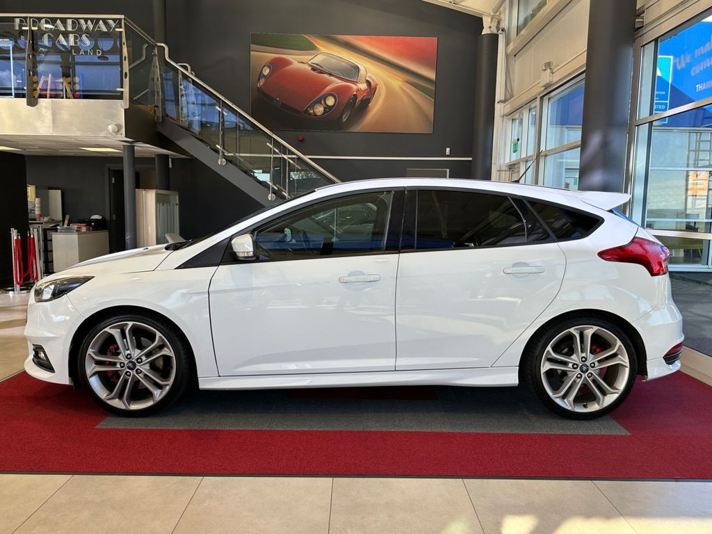Used Ford Focus 2017 for sale - 78180920: Photo 5